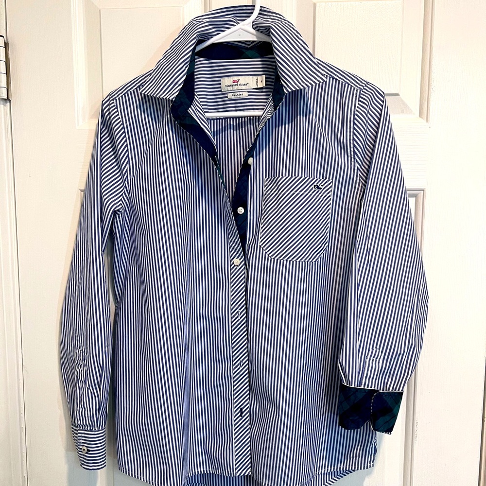 NEW! Vineyard Vines button down shirt SIZE 4. NWOT